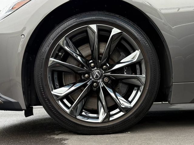 LEXUS LS500h 4WD
