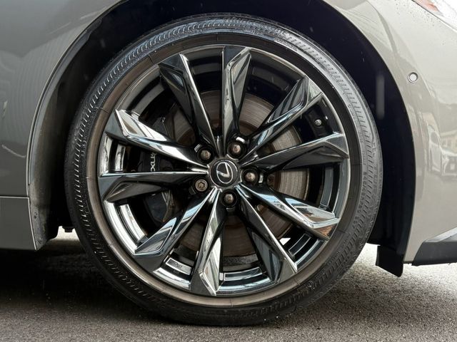 LEXUS LS500h 4WD