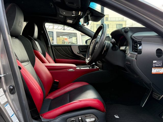 LEXUS LS500h 4WD