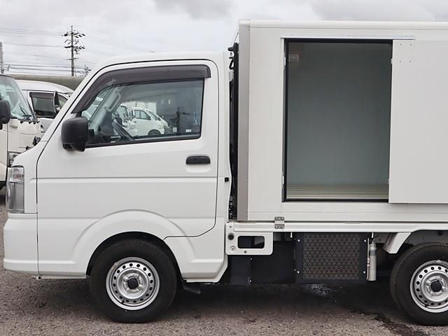 CARRY truck