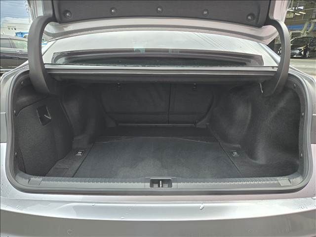 LEXUS IS300h