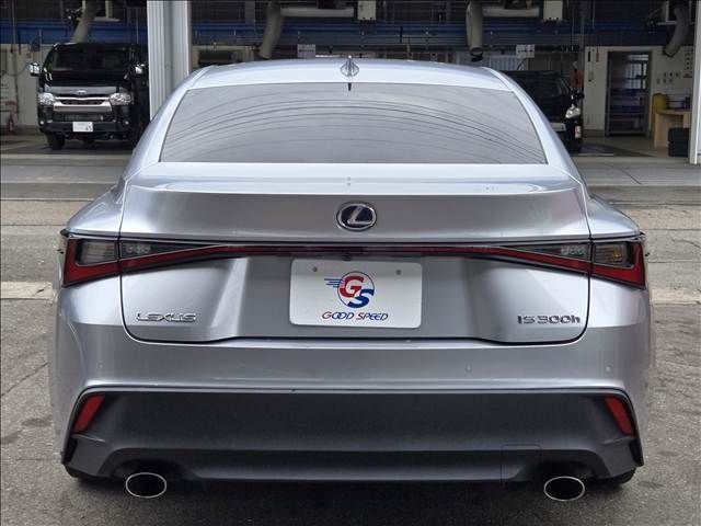 LEXUS IS300h