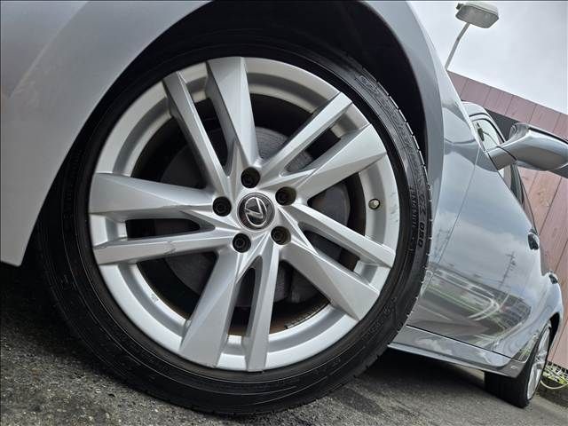 LEXUS IS300h