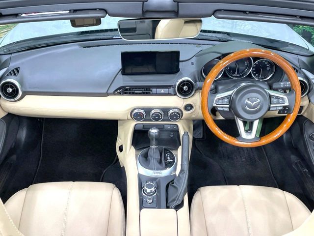 ROADSTER