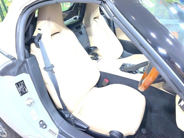 ROADSTER
