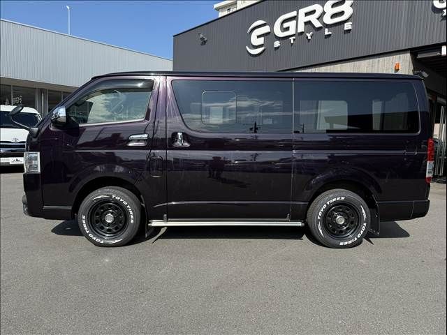 REGIUSACE van 4WD