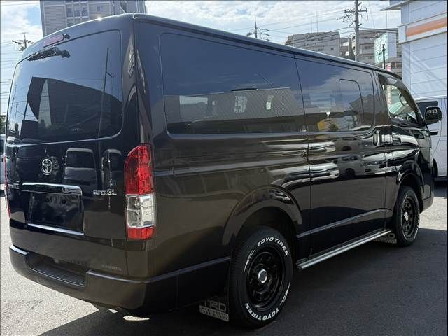 REGIUSACE van 4WD