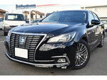 CROWN sedan hybrid