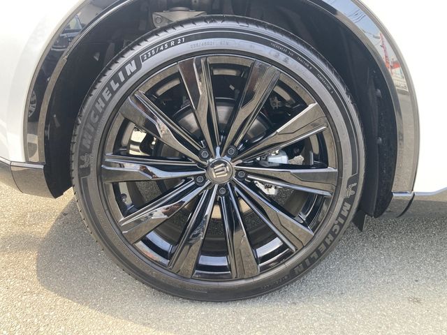 CROWN SPORT
