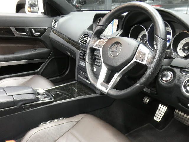 MERCEDES BENZ E class open