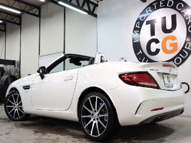 MERCEDES AMG SLC class