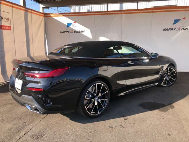 BMW 8 series open