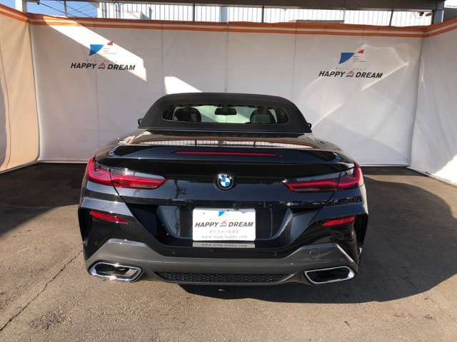 BMW 8 series open