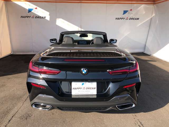 BMW 8 series open