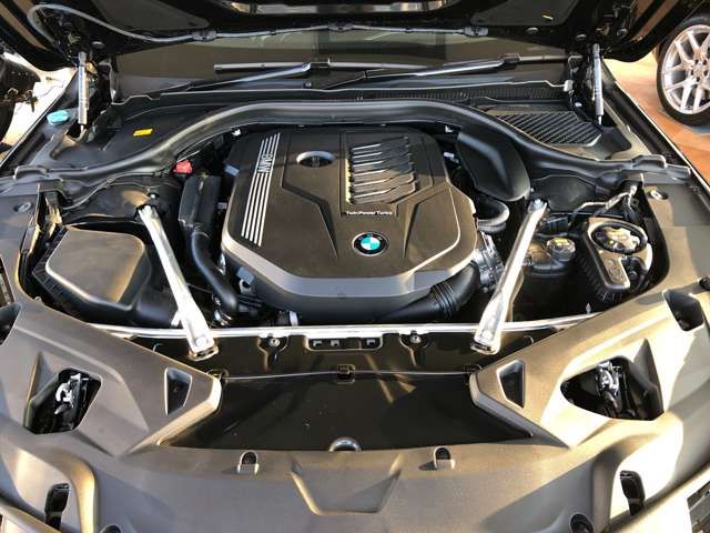 BMW 8 series open