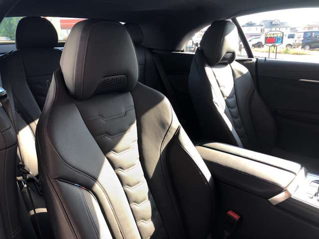BMW 8 series open