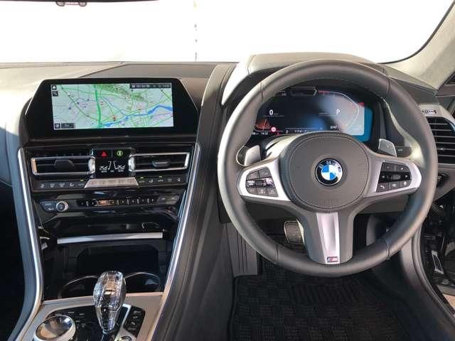 BMW 8 series open