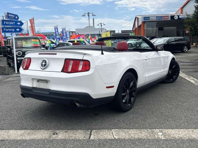 FORD MUSTANG open