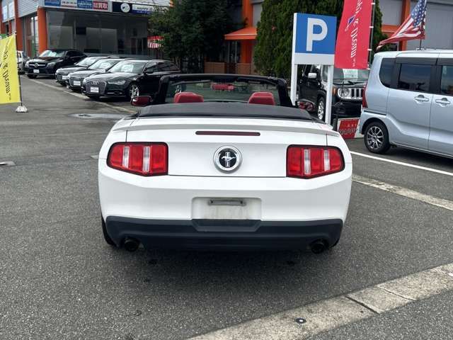 FORD MUSTANG open