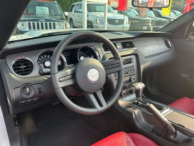 FORD MUSTANG open