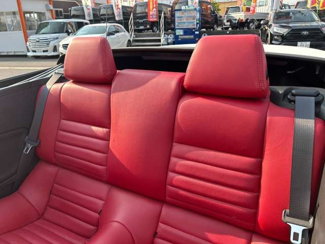 FORD MUSTANG open