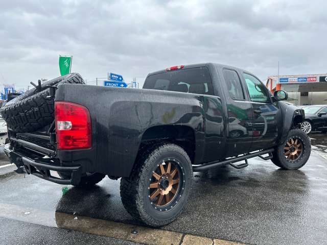 CHEVROLET SILVERADO