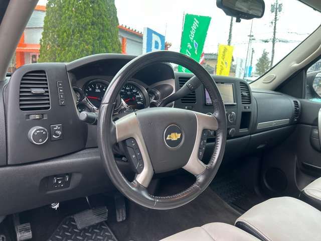 CHEVROLET SILVERADO