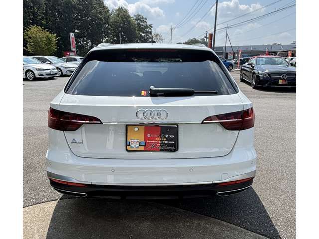 AUDI A4 AVANT
