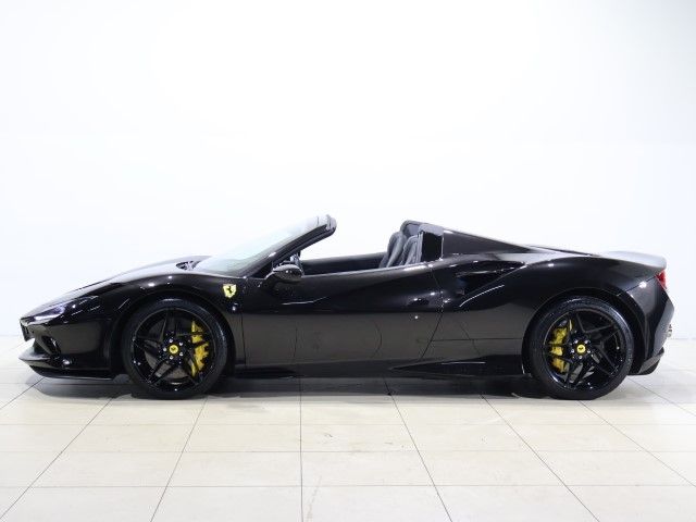 FERRARI F8 Spider