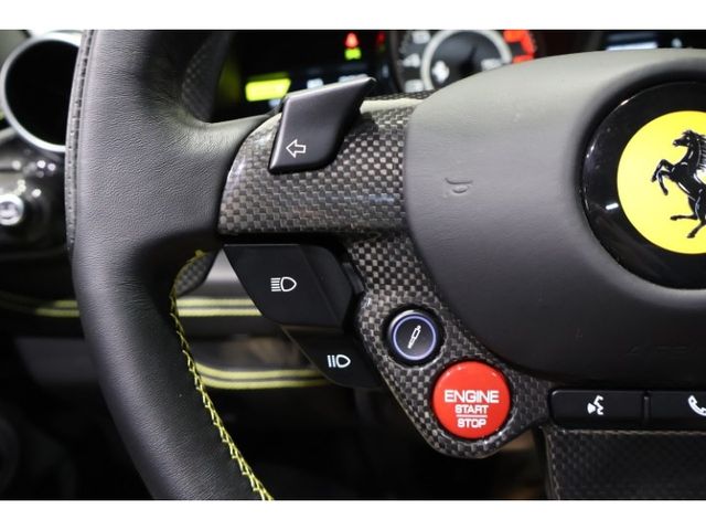 FERRARI F8 Spider