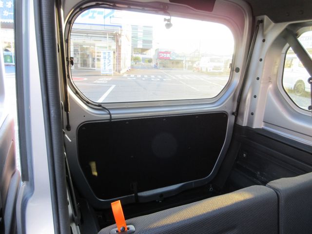 N-VAN