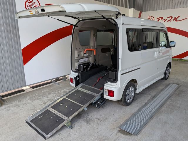NV100 CLIPPER RIO 4WD