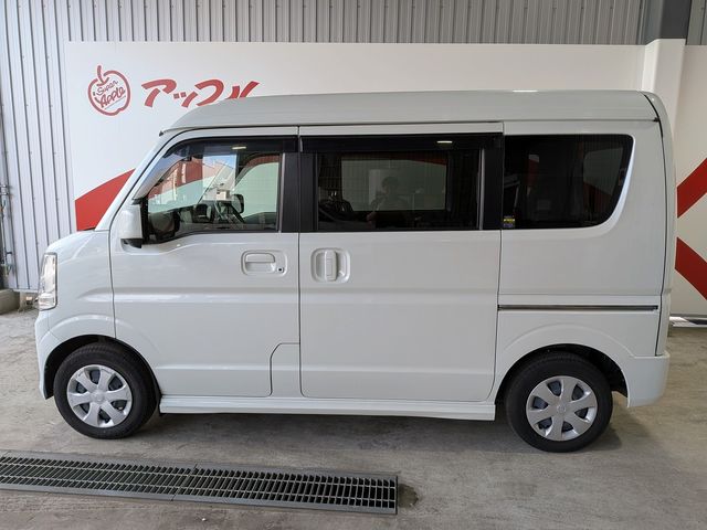 NV100 CLIPPER RIO 4WD