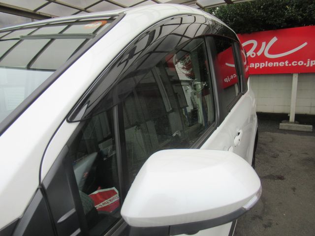 SIENTA HYBRID
