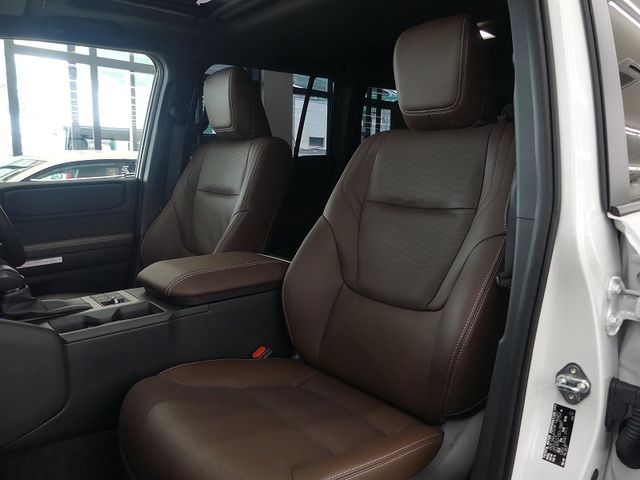 LANDCRUISER 250