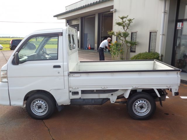 SAMBAR truck 4WD