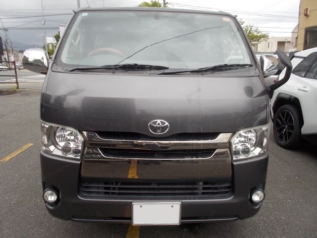 REGIUSACE van 2WD