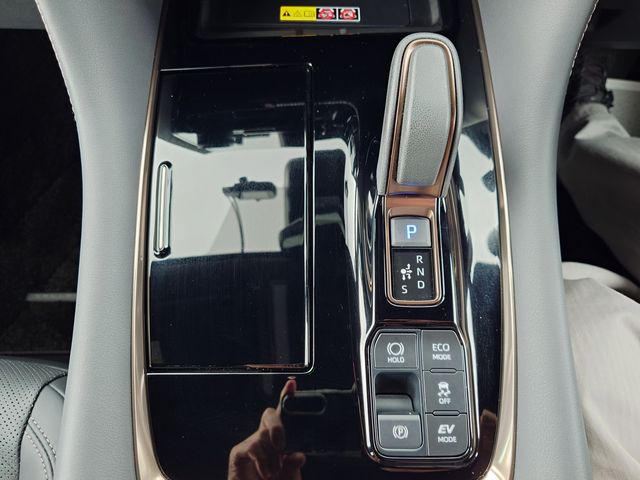 VELLFIRE  HYBRID 4WD