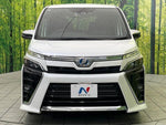 VOXY HYBRID