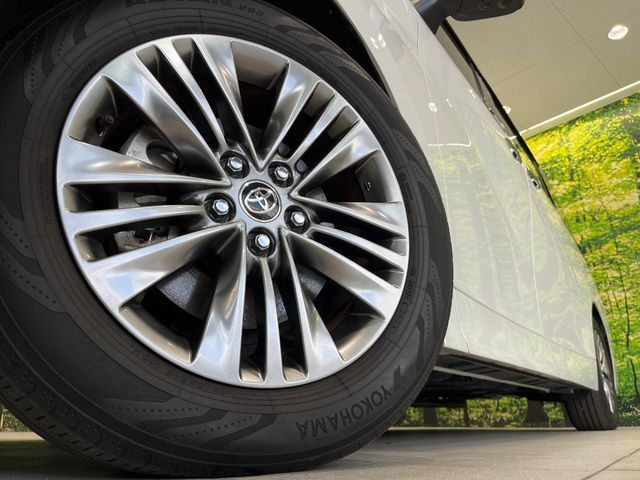 ALPHARD hybrid