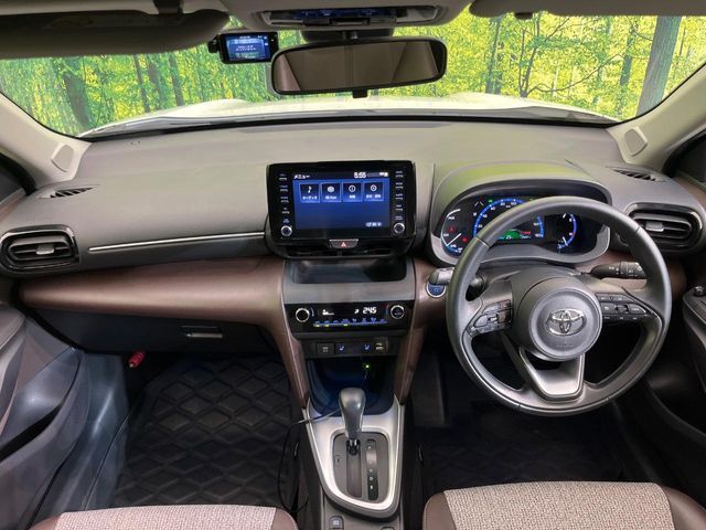 YARIS CROSS HYBRID