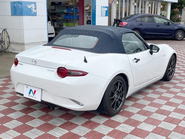 ROADSTER