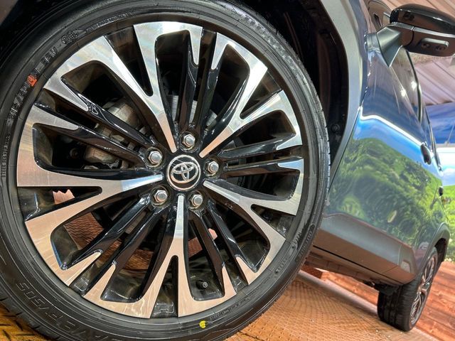 YARIS CROSS HYBRID