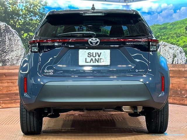 YARIS CROSS HYBRID