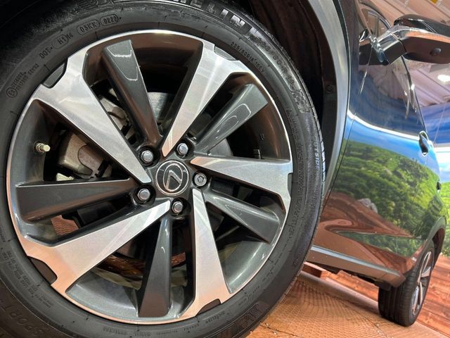 LEXUS NX300h