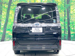 VOXY HYBRID