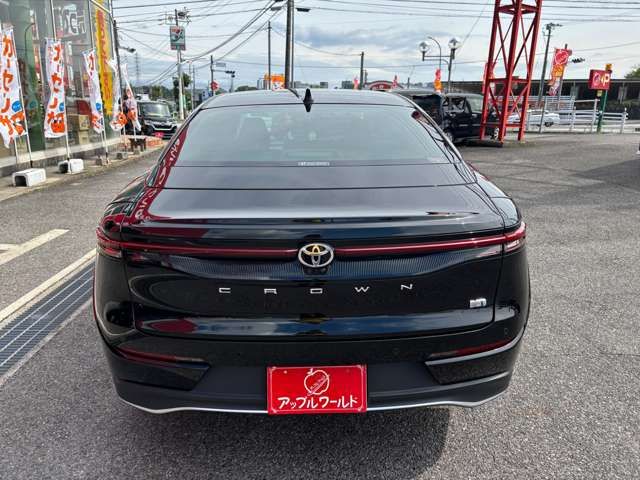 CROWN CROSSOVER