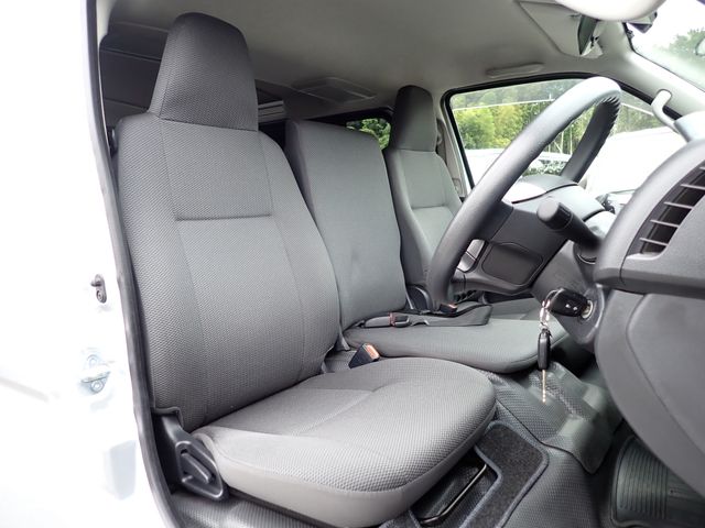 HIACE van 1.2t 2WD
