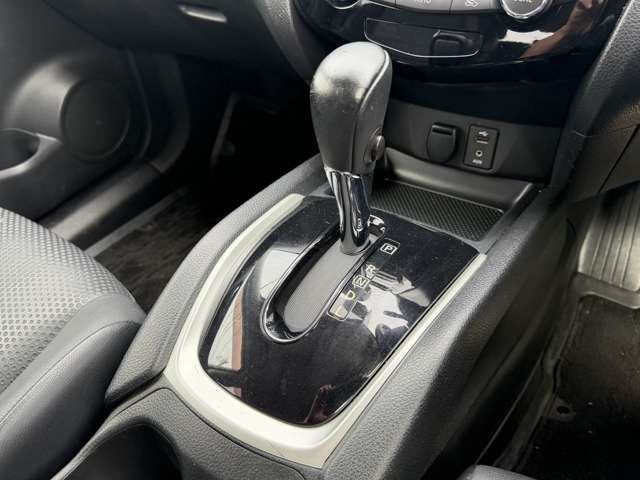 X-TRAIL 4WD