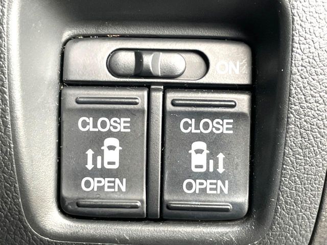 N BOX